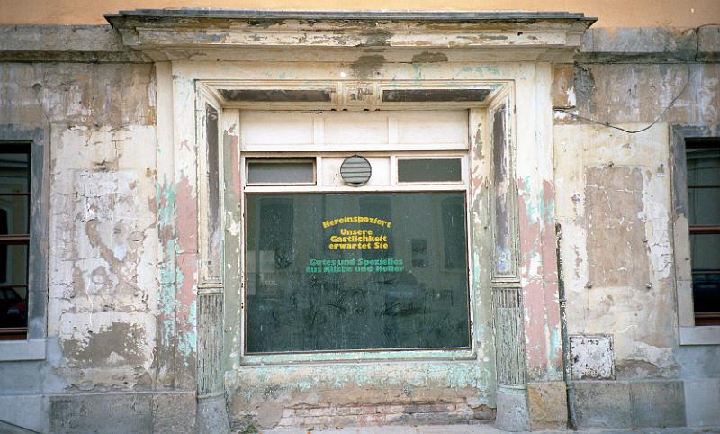 Dresden-Friedrichstadt, Friedrichstraße, 27.6.1995.jpg